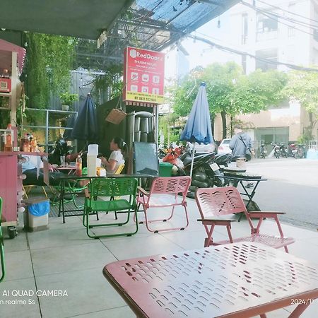 Shusimi House & Boutique Near Tan Son Nhat Airport Хошимін Екстер'єр фото