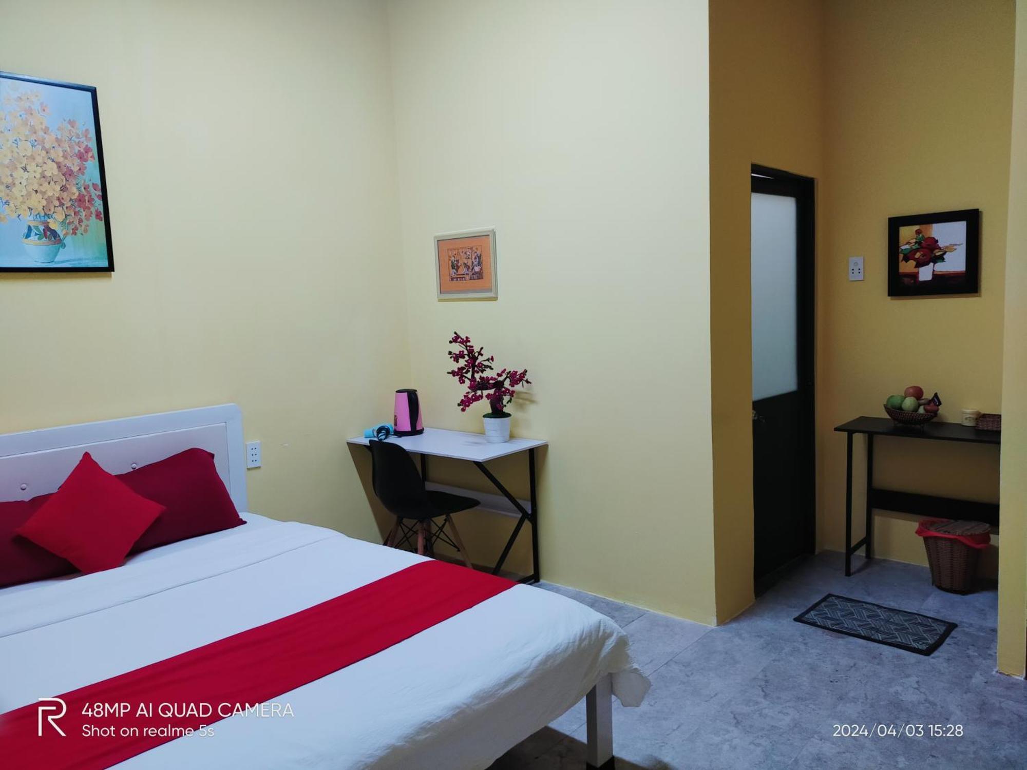 Shusimi House & Boutique Near Tan Son Nhat Airport Хошимін Екстер'єр фото