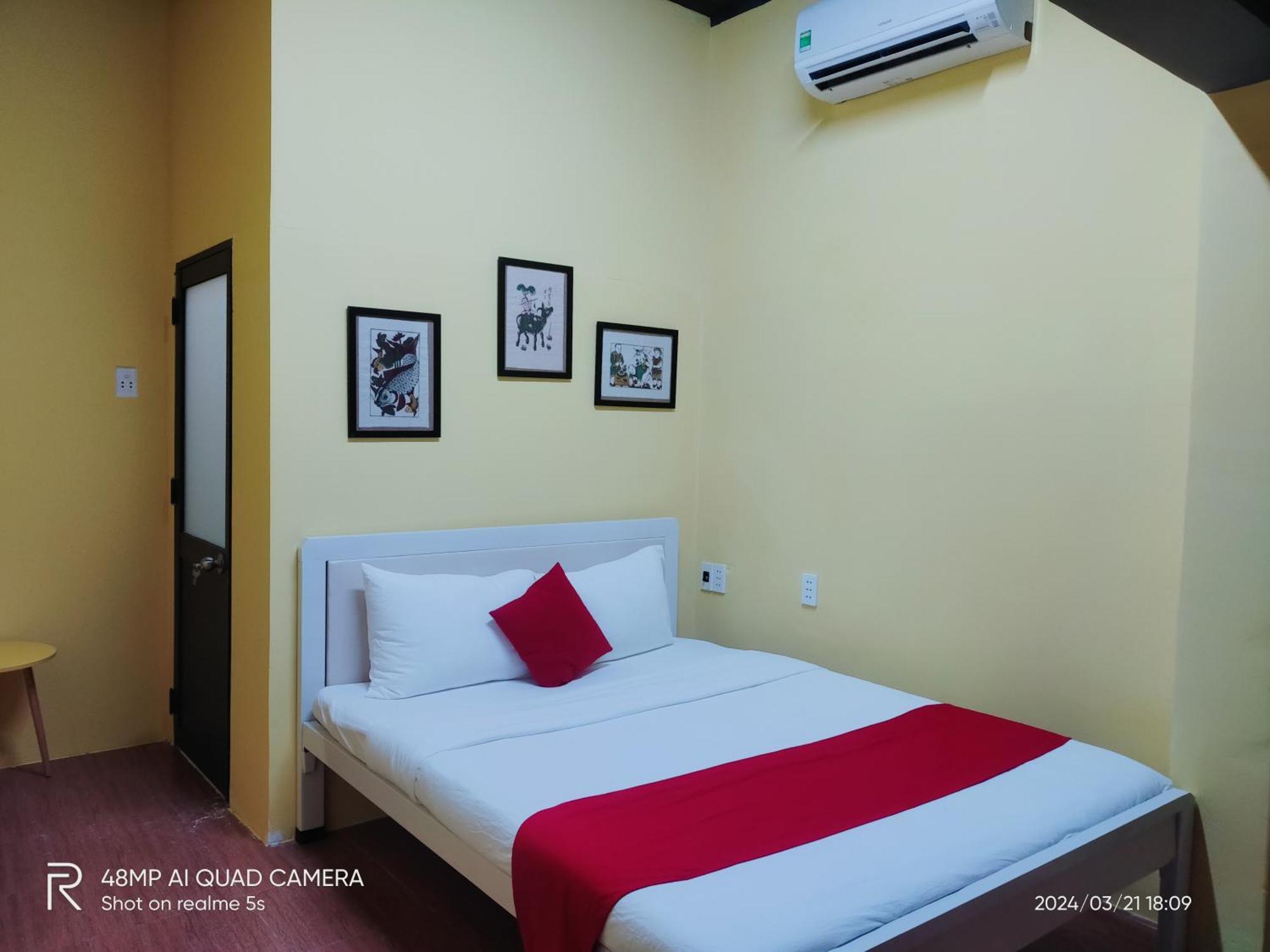 Shusimi House & Boutique Near Tan Son Nhat Airport Хошимін Екстер'єр фото