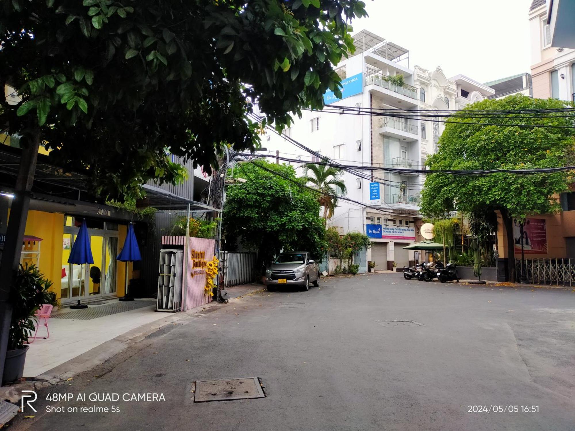 Shusimi House & Boutique Near Tan Son Nhat Airport Хошимін Екстер'єр фото