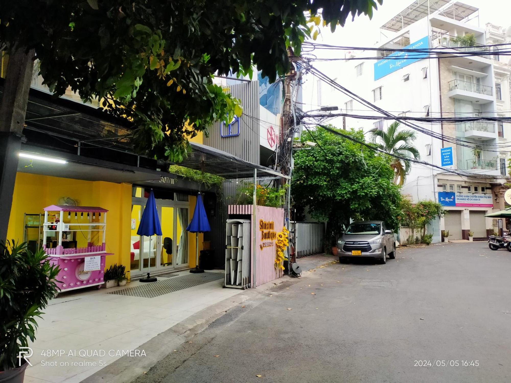 Shusimi House & Boutique Near Tan Son Nhat Airport Хошимін Екстер'єр фото
