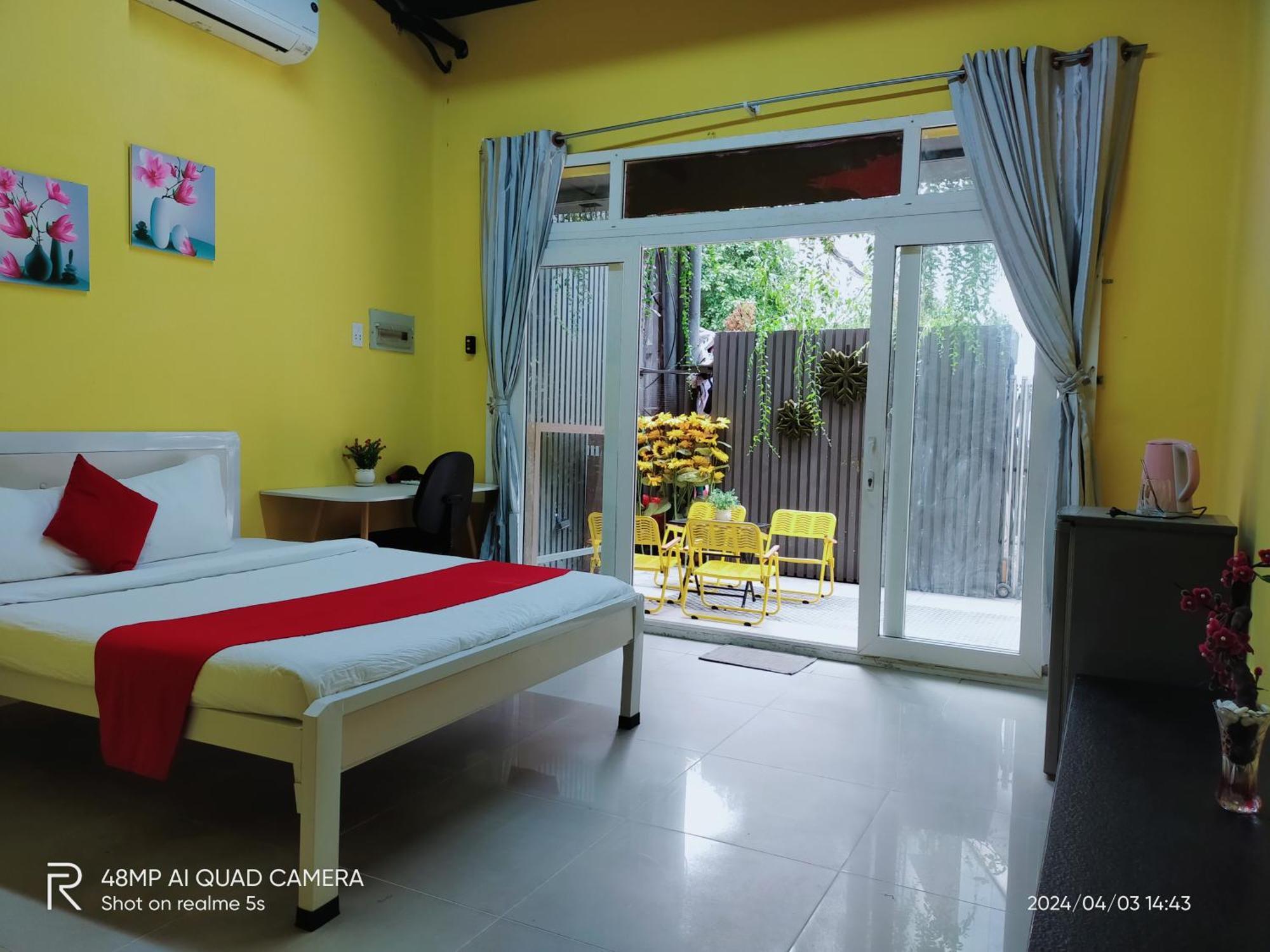 Shusimi House & Boutique Near Tan Son Nhat Airport Хошимін Екстер'єр фото