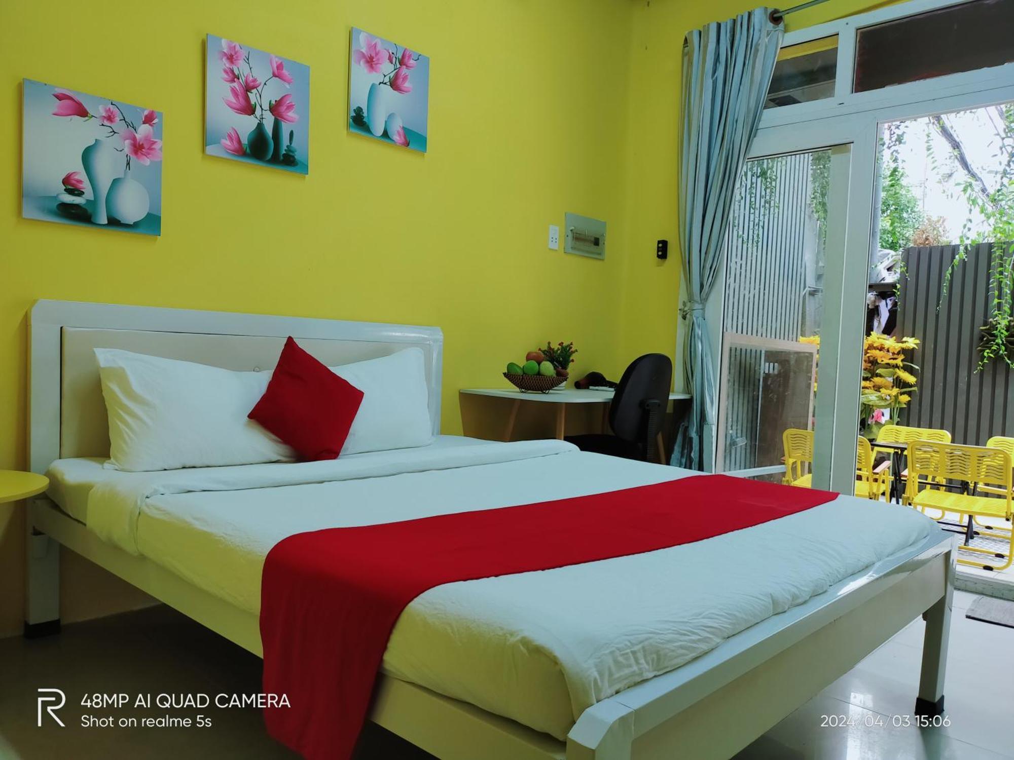 Shusimi House & Boutique Near Tan Son Nhat Airport Хошимін Екстер'єр фото