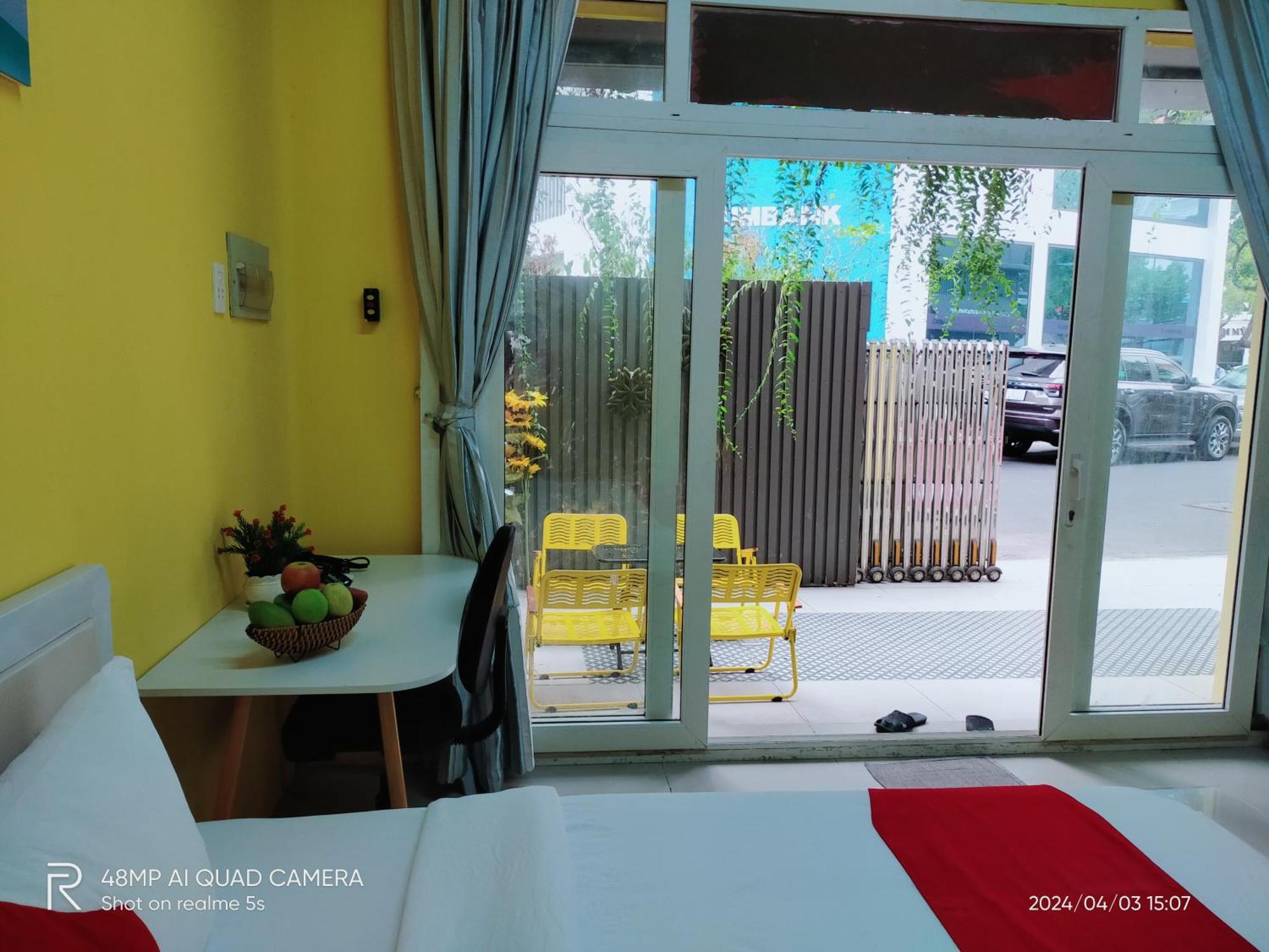 Shusimi House & Boutique Near Tan Son Nhat Airport Хошимін Екстер'єр фото