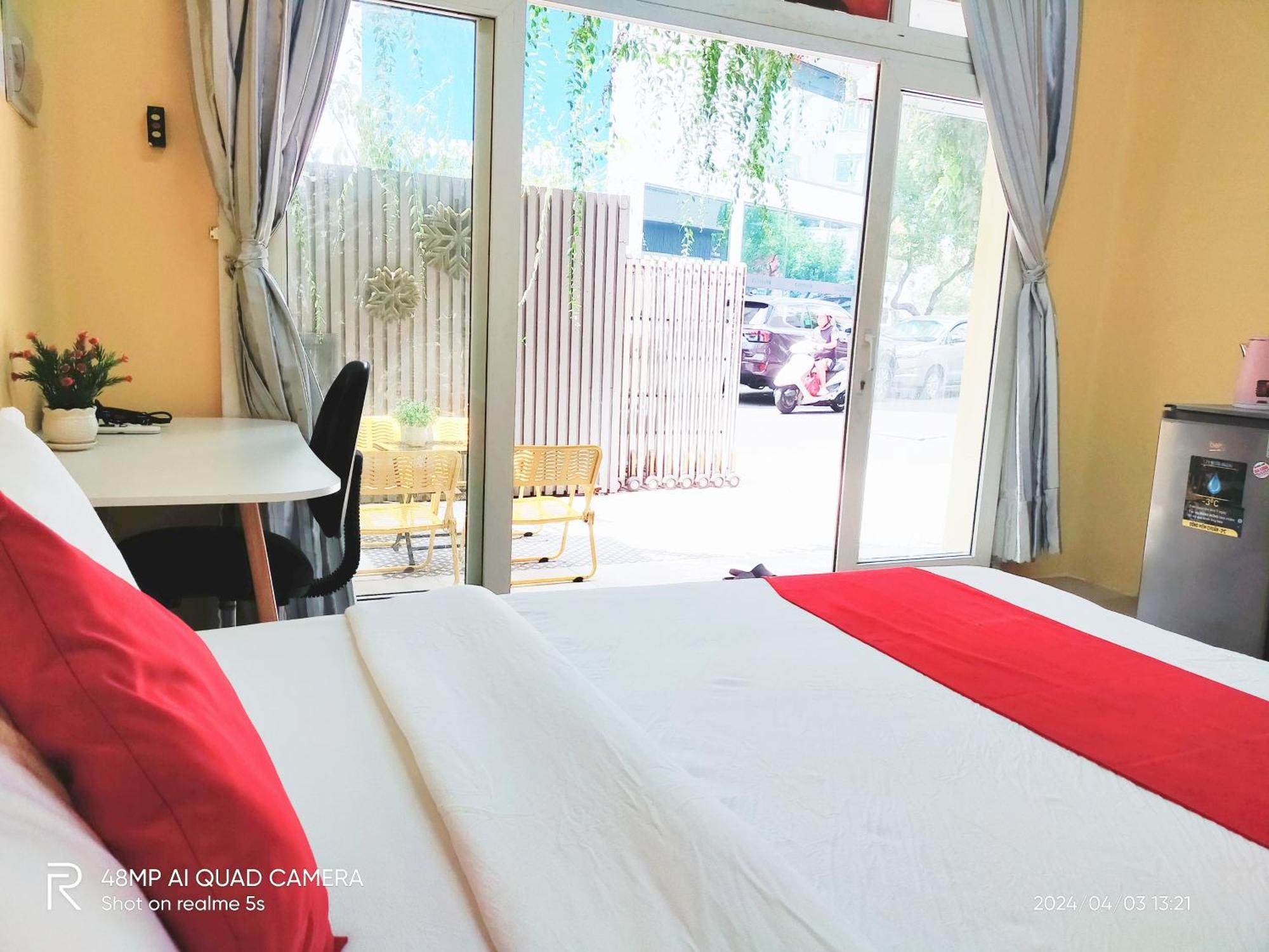 Shusimi House & Boutique Near Tan Son Nhat Airport Хошимін Екстер'єр фото